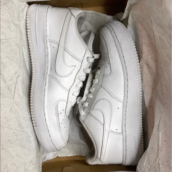 Nike Air Force 1 - Picture 1 of 2